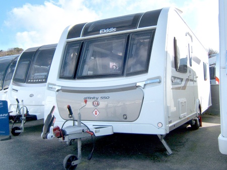 Lunar Venus 570-4 Used Caravan